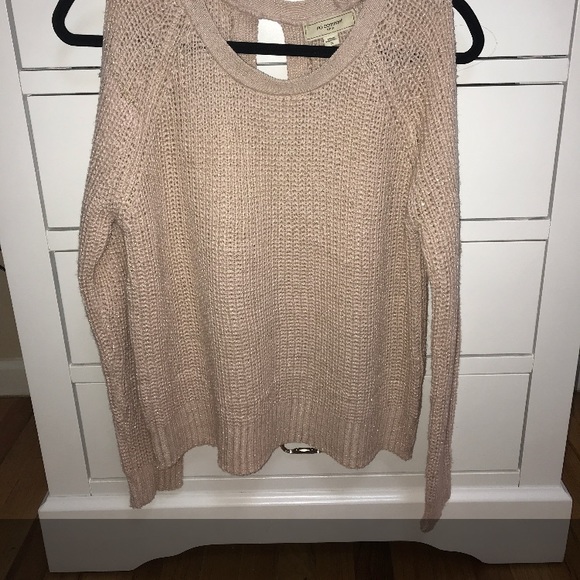 Sweater - Picture 1 of 4